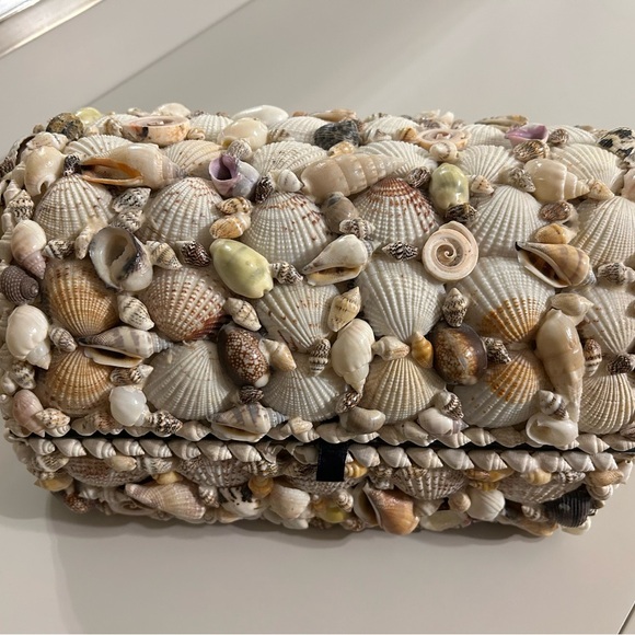 Shell Trinket Box 2) - Picture 9 of 11